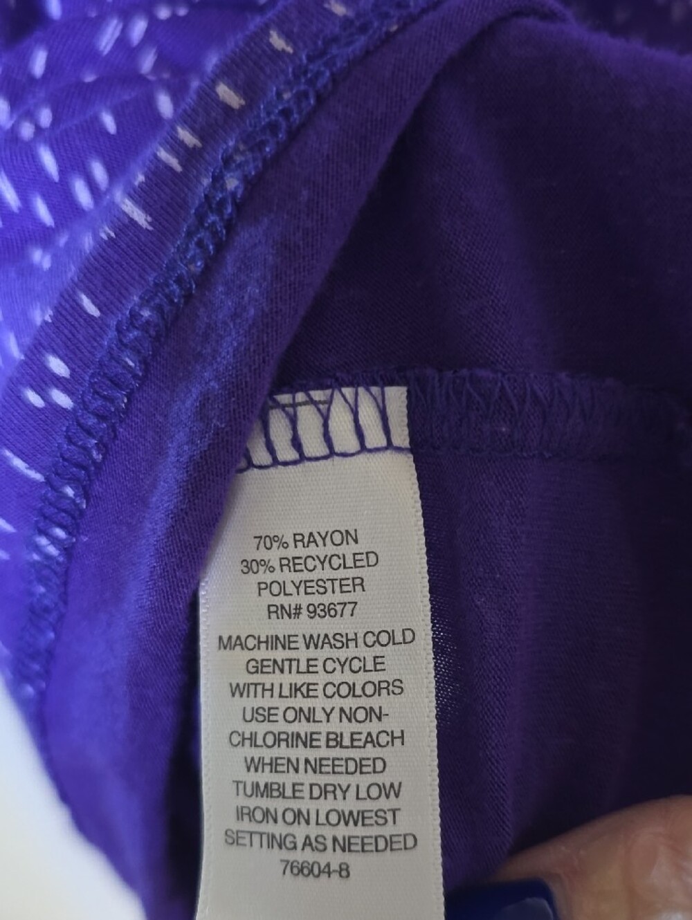 Liz Claiborne Purple Sleeveless Henley with White Dot Pattern - Picture 4 of 4